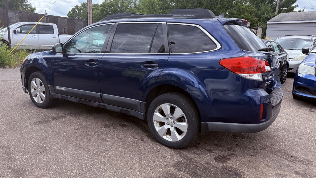 2011 Subaru Outback Image 3