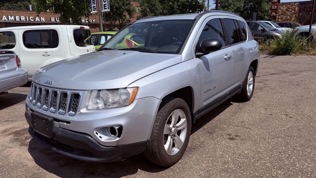 2011 Jeep Compass Image 2