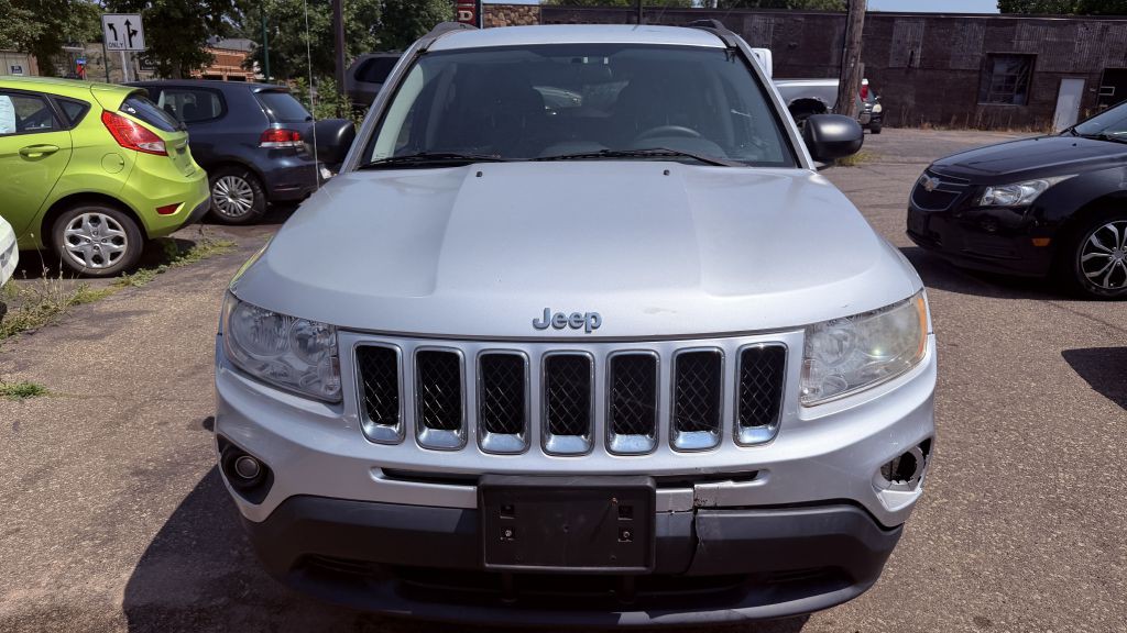 2011 Jeep Compass Image 3