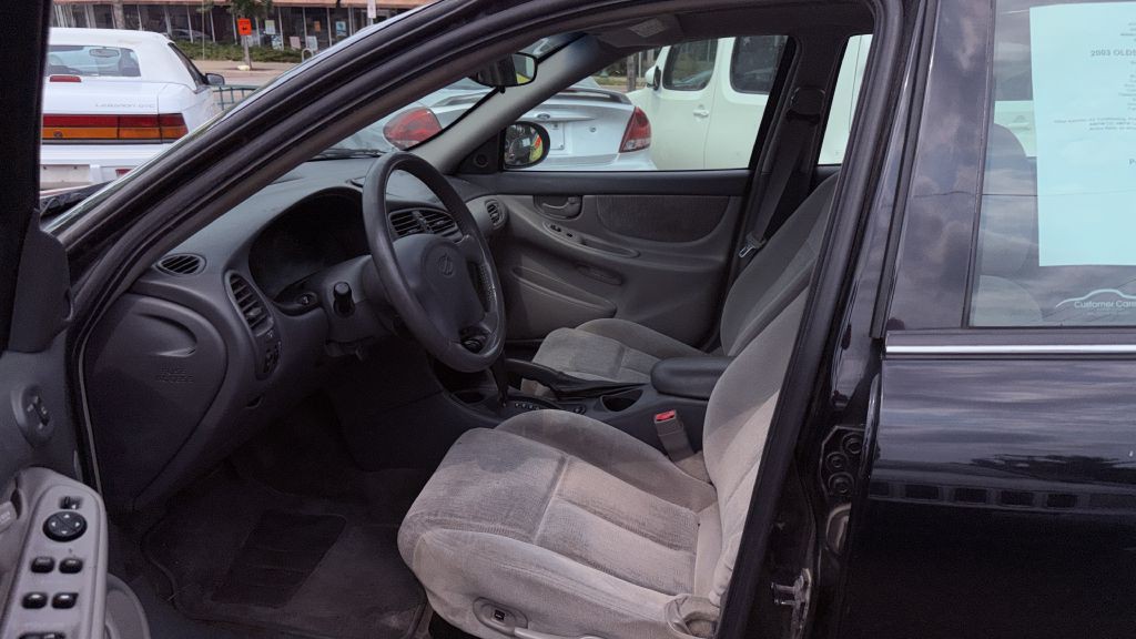 2003 Oldsmobile Alero Image 6