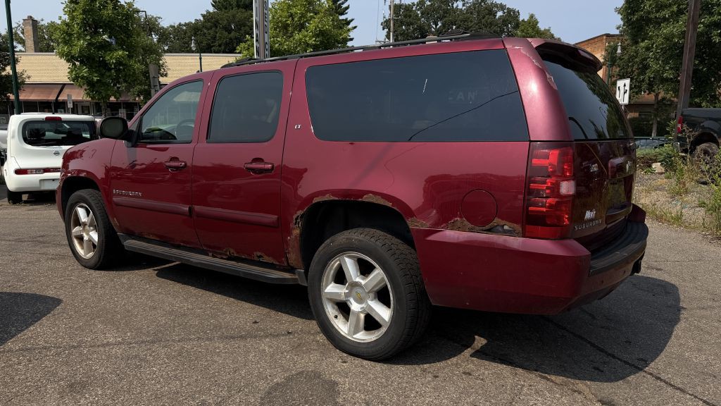 2007 Chevrolet Suburban Image 4