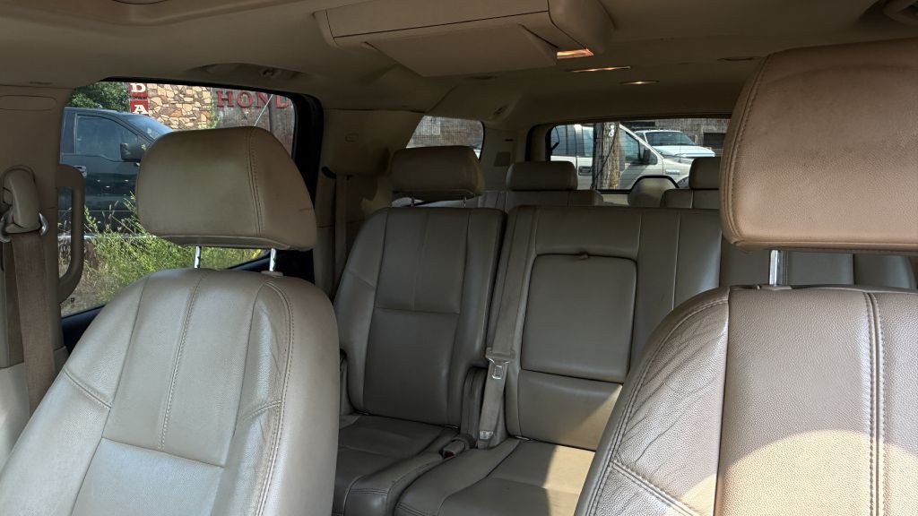 2007 Chevrolet Suburban Image 6