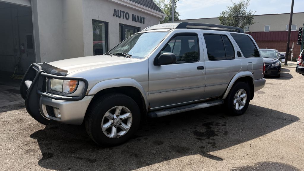 2003 Nissan Pathfinder Image 2