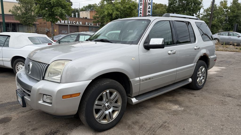 2008 Mercury Mountaineer Image 2