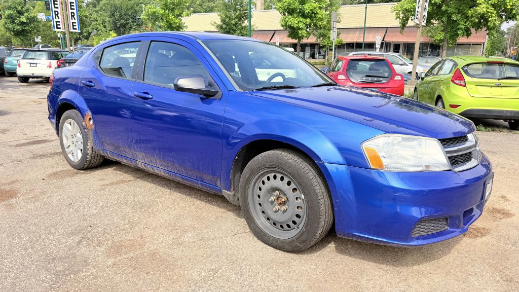 2014 Dodge Avenger Image 1