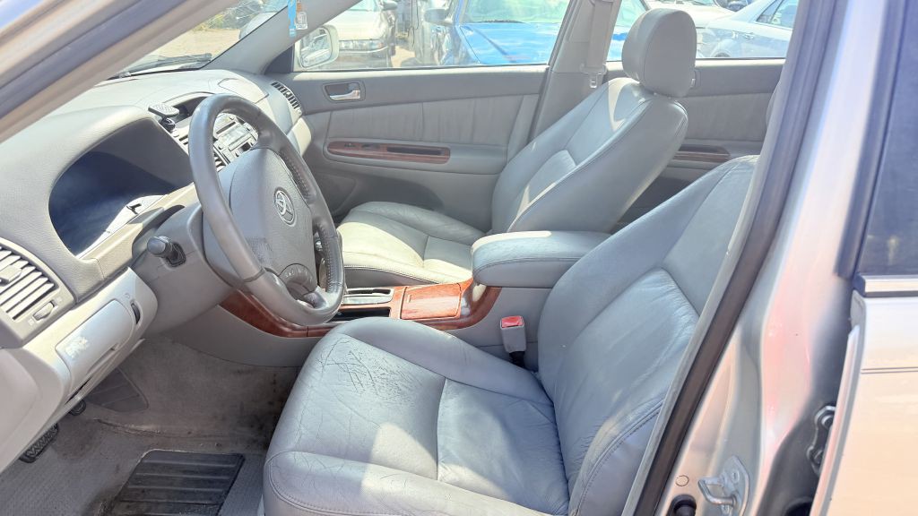 2005 Toyota Camry Image 6
