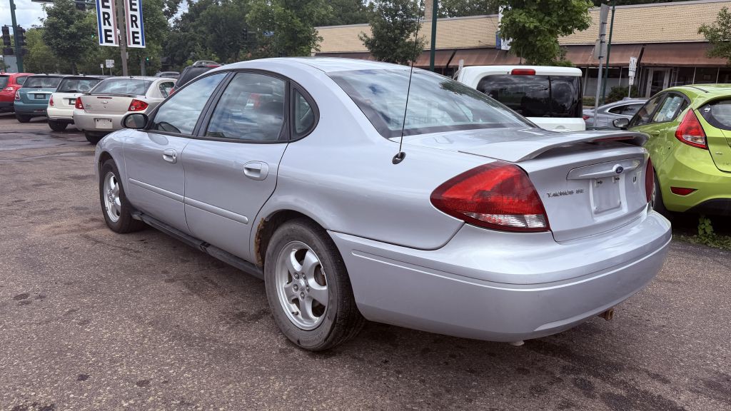 2005 Ford Taurus Image 5