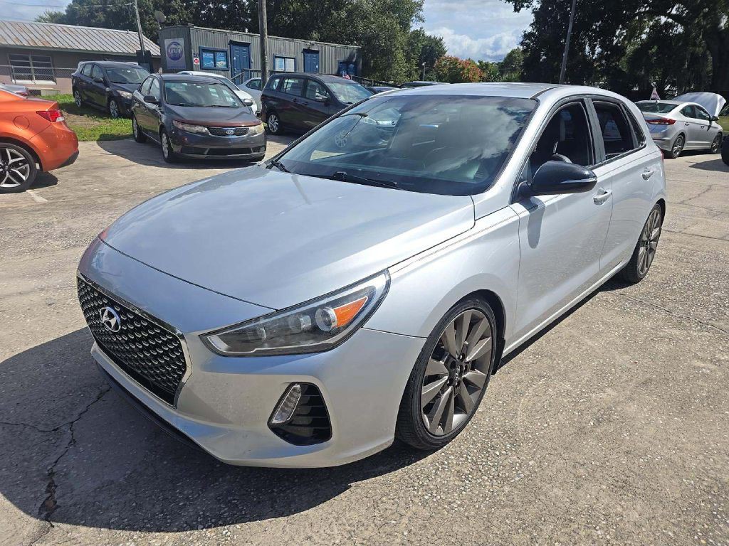 2018 Hyundai Elantra Image 1