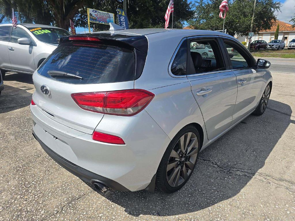 2018 Hyundai Elantra Image 4