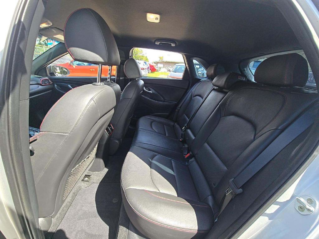2018 Hyundai Elantra Image 7