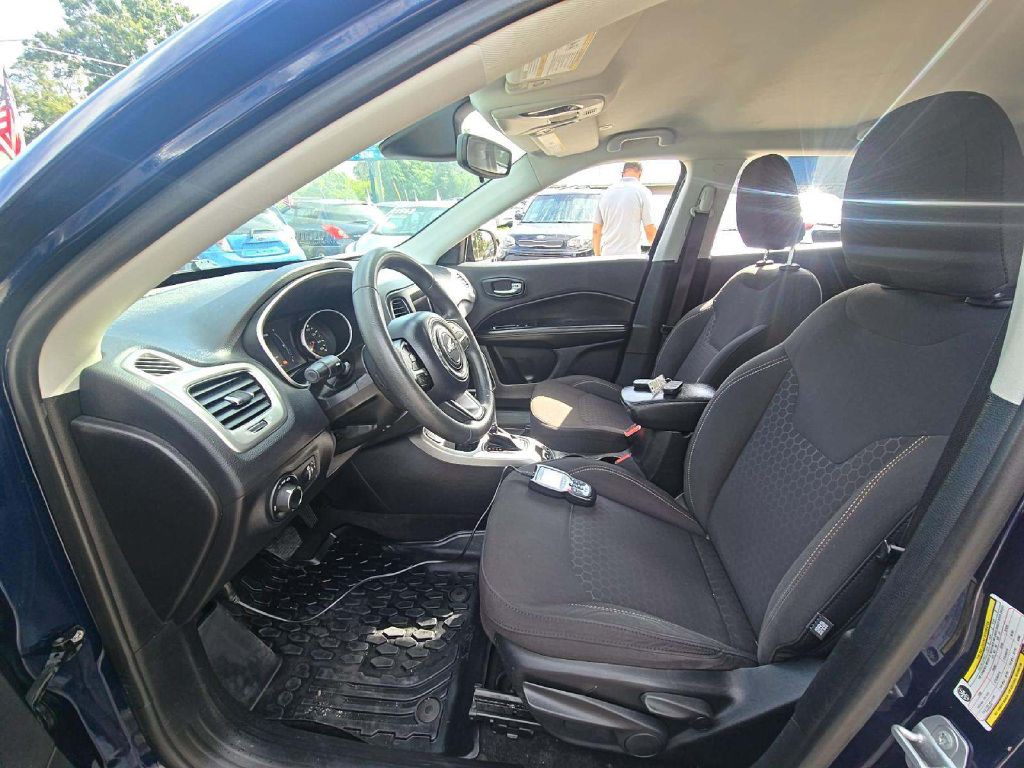 2019 Jeep Compass Image 6