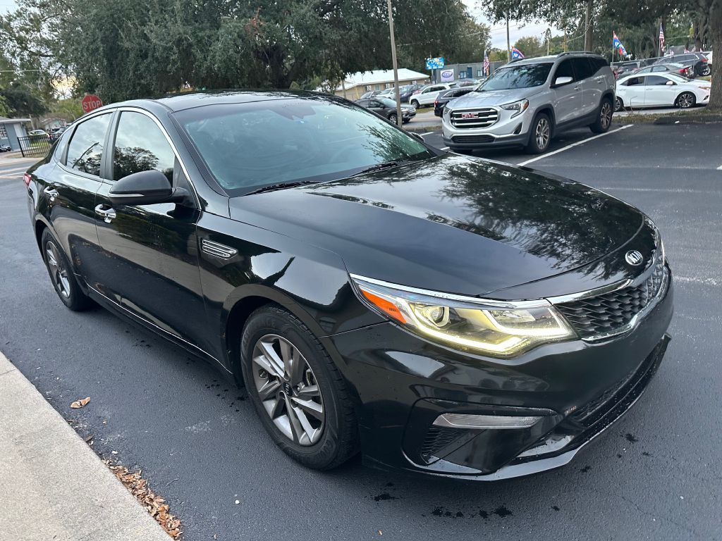 2020 Kia Optima Image 3
