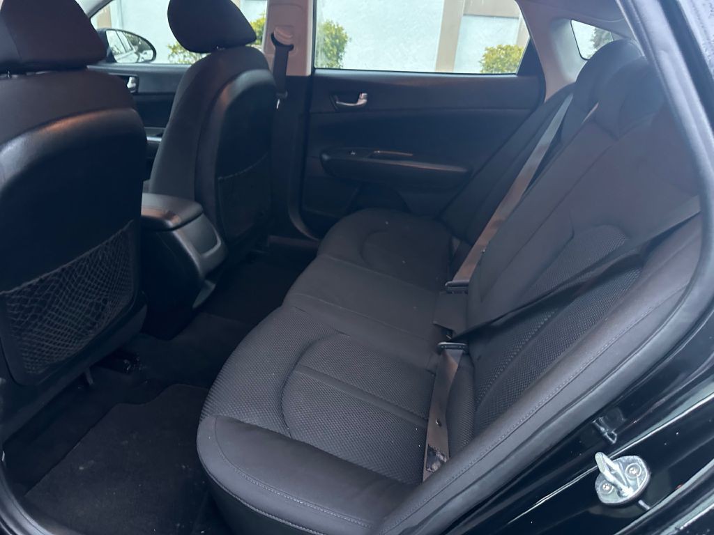 2020 Kia Optima Image 8