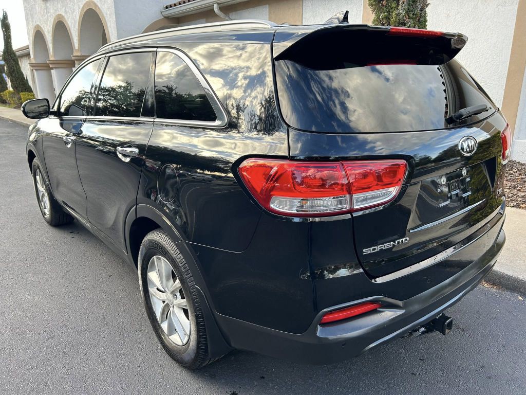 2017 Kia Sorento Image 3