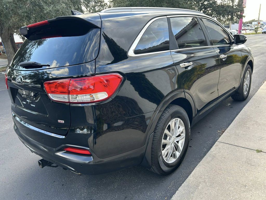 2017 Kia Sorento Image 6