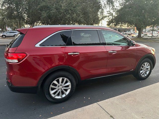 2017 Kia Sorento Image 6