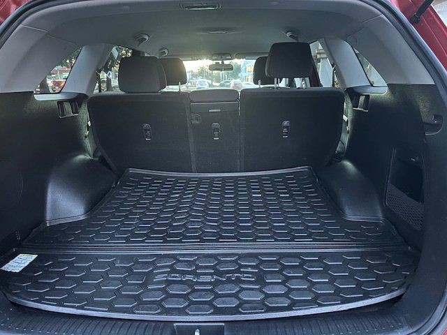 2017 Kia Sorento Image 11
