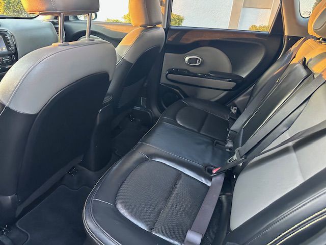 2016 Kia Soul Image 8