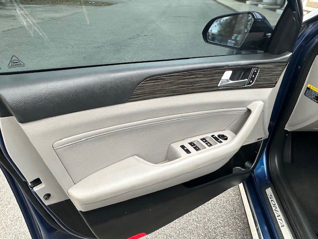 2015 Hyundai Sonata Image 10
