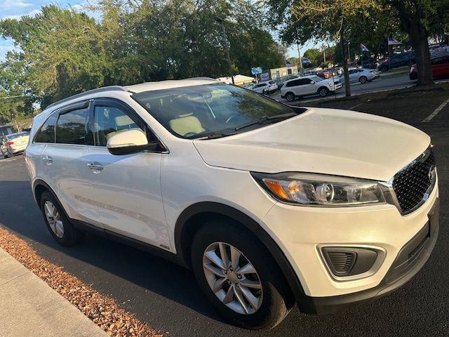 2016 Kia Sorento Image 4