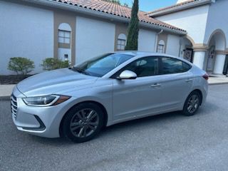 2018 Hyundai Elantra Image 2
