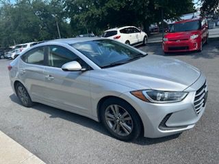 2018 Hyundai Elantra Image 4
