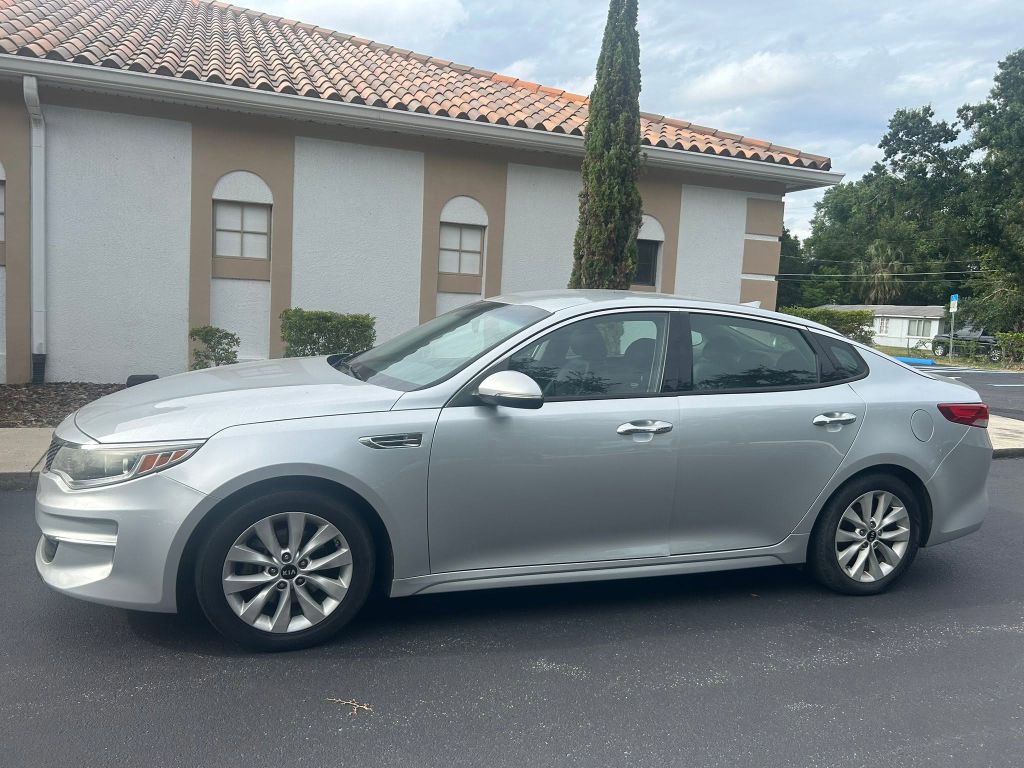 2018 Kia Optima Image 2