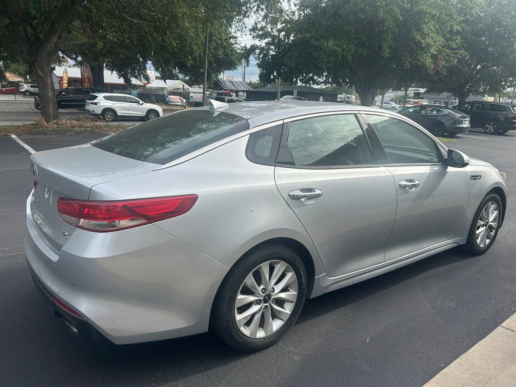 2018 Kia Optima Image 7