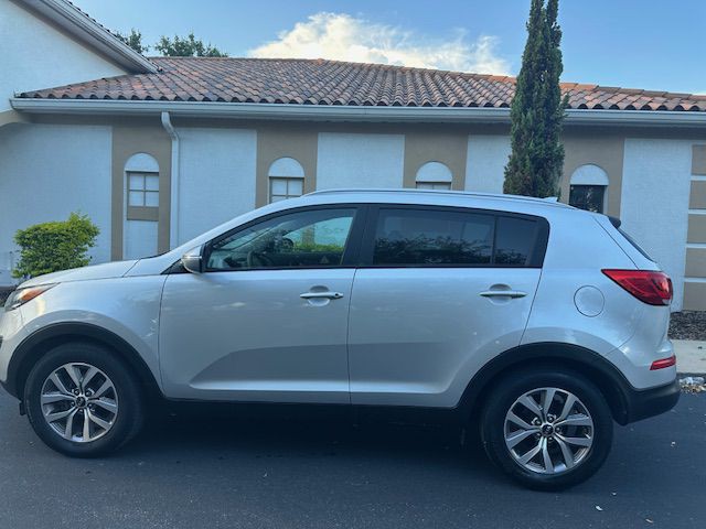 2014 Kia Sportage Image 2