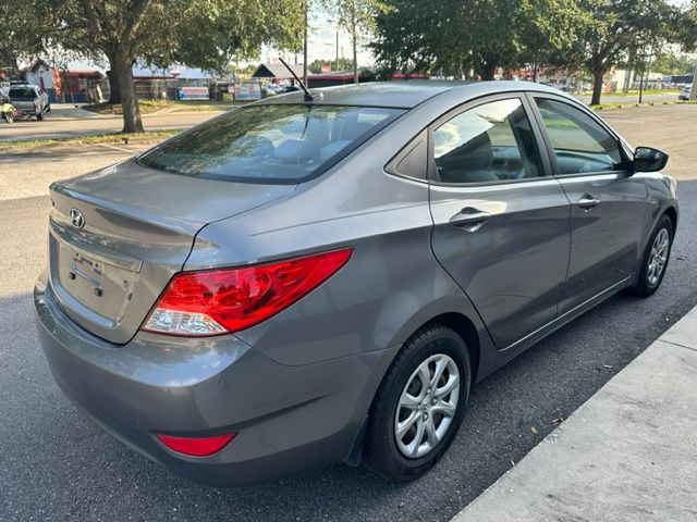 2014 Hyundai Accent Image 6