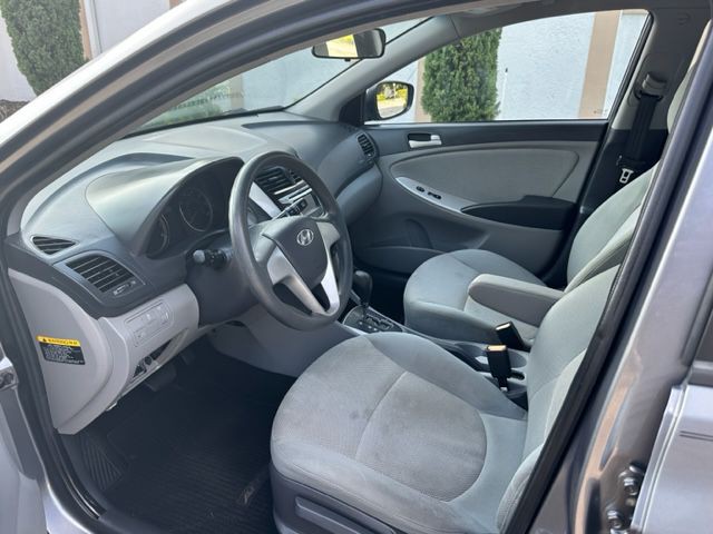 2014 Hyundai Accent Image 9