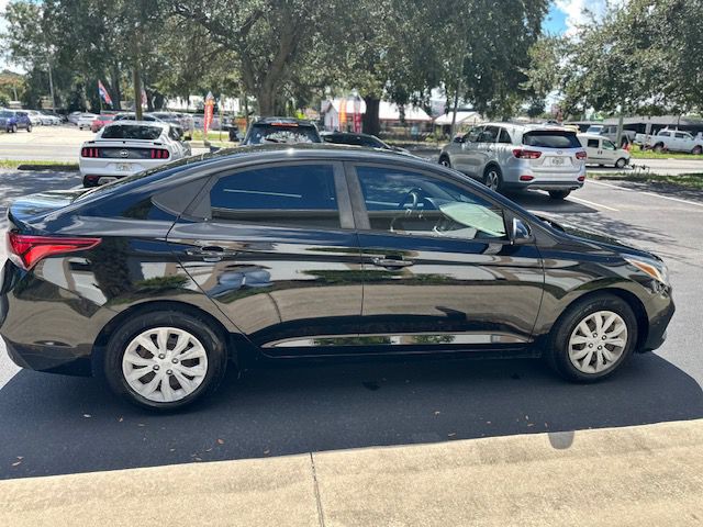 2019 Hyundai Accent Image 5