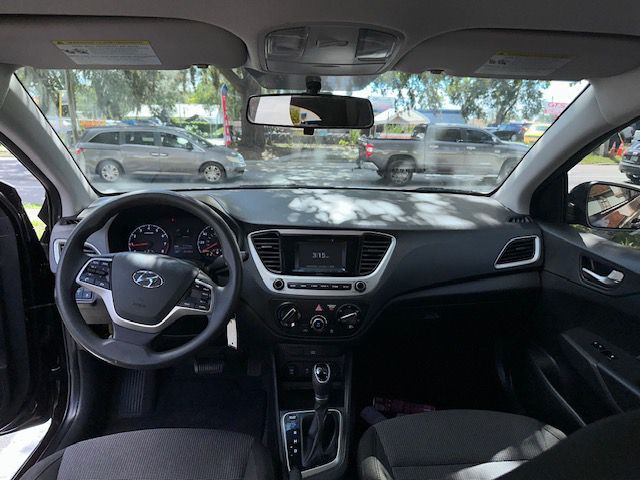 2019 Hyundai Accent Image 13