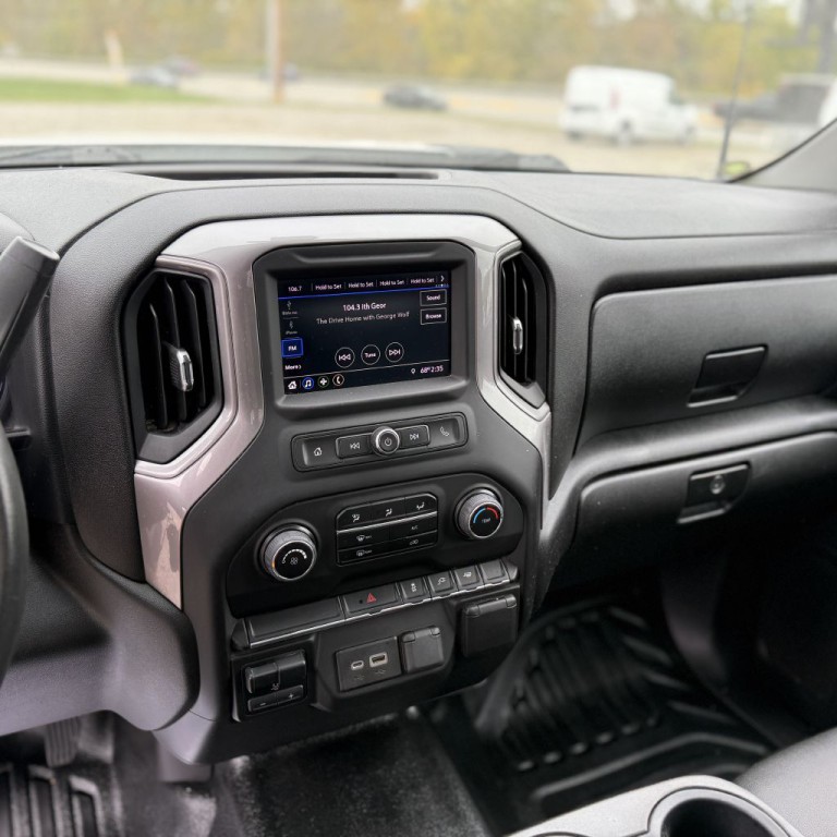 2022 Chevrolet Silverado 1500 Image 17