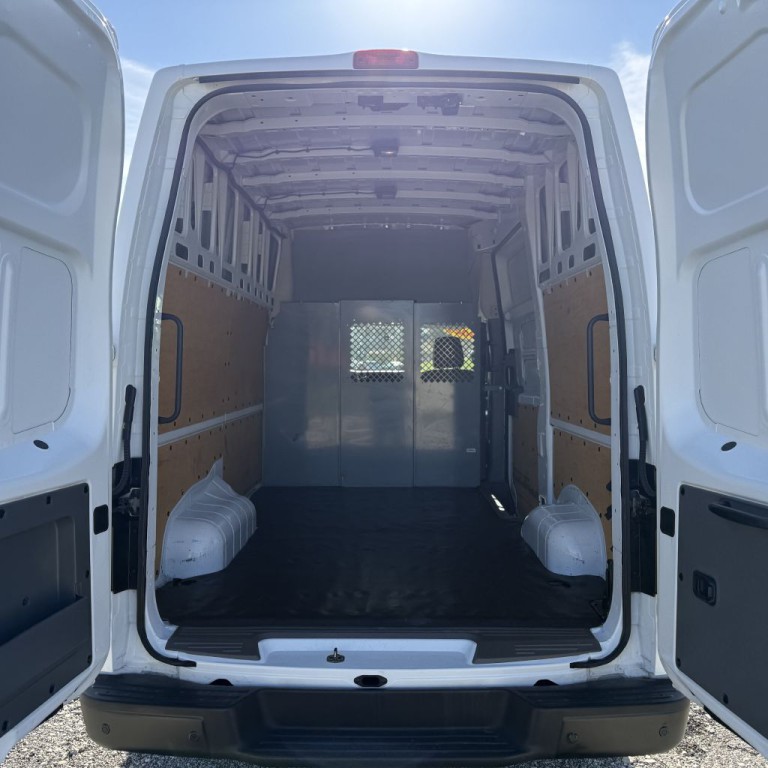 2021 Nissan NV Image 4