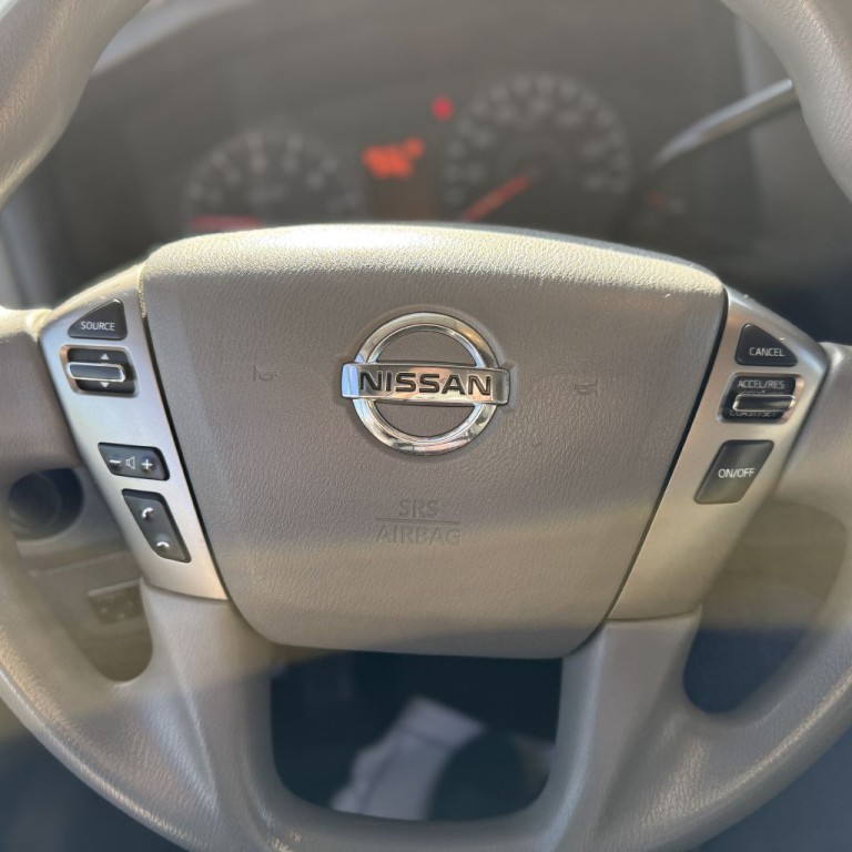 2021 Nissan NV Image 15