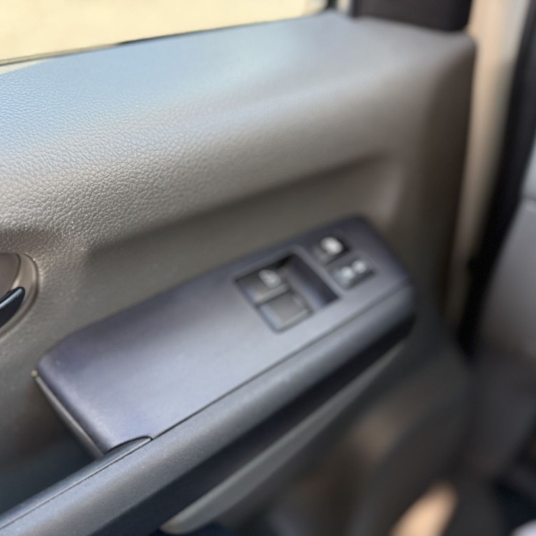 2021 Nissan NV Image 16