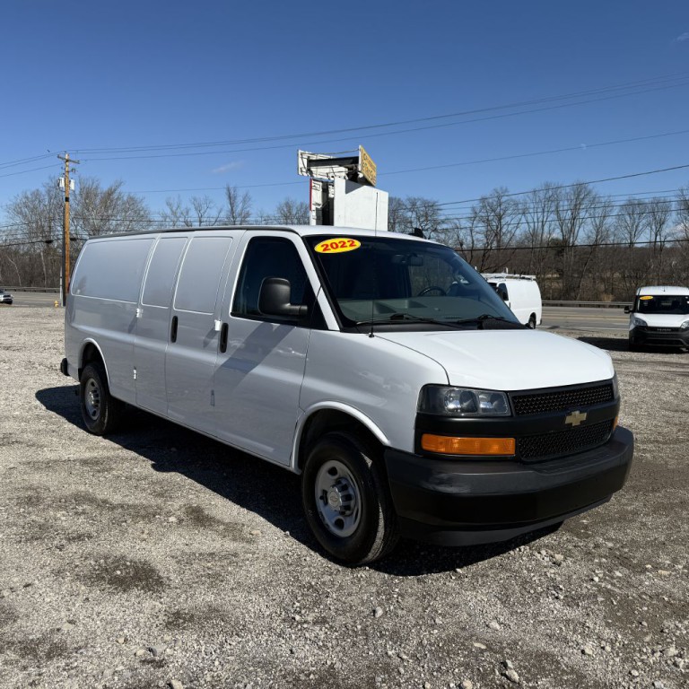 2022 Chevrolet Express Image 1
