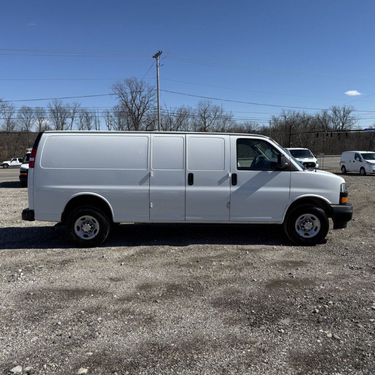 2022 Chevrolet Express Image 2