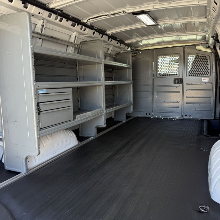 2022 Chevrolet Express Image 5