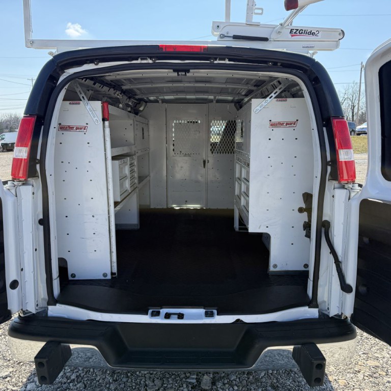 2020 GMC Savana Image 4
