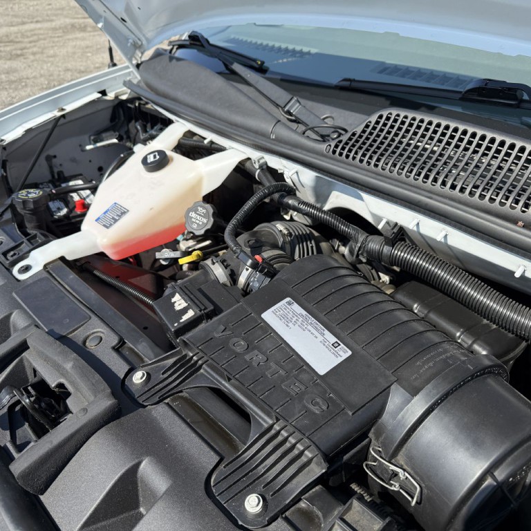 2020 GMC Savana Image 18