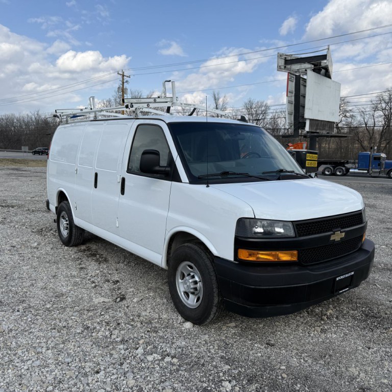 2019 Chevrolet Express Image 1