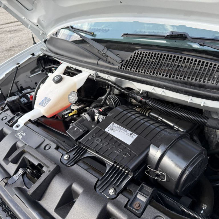 2019 Chevrolet Express Image 15