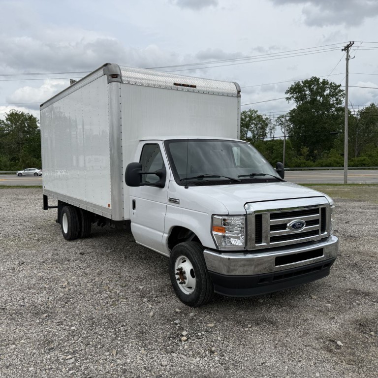 2022 Ford Econoline Image 1