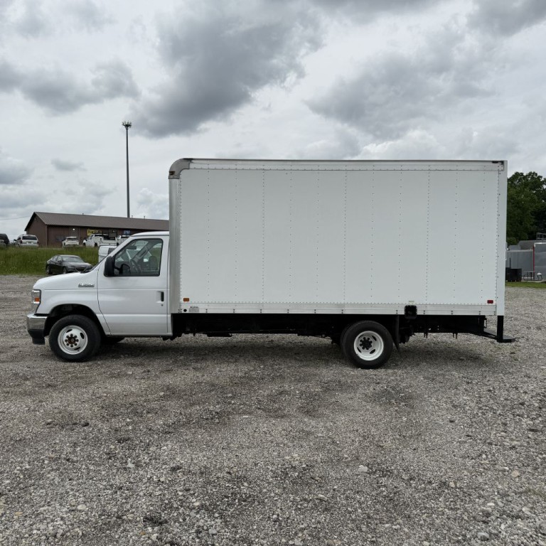 2022 Ford Econoline Image 6