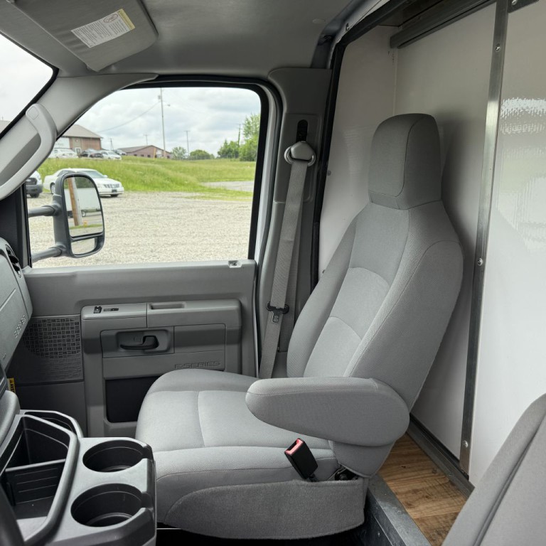 2022 Ford Econoline Image 12