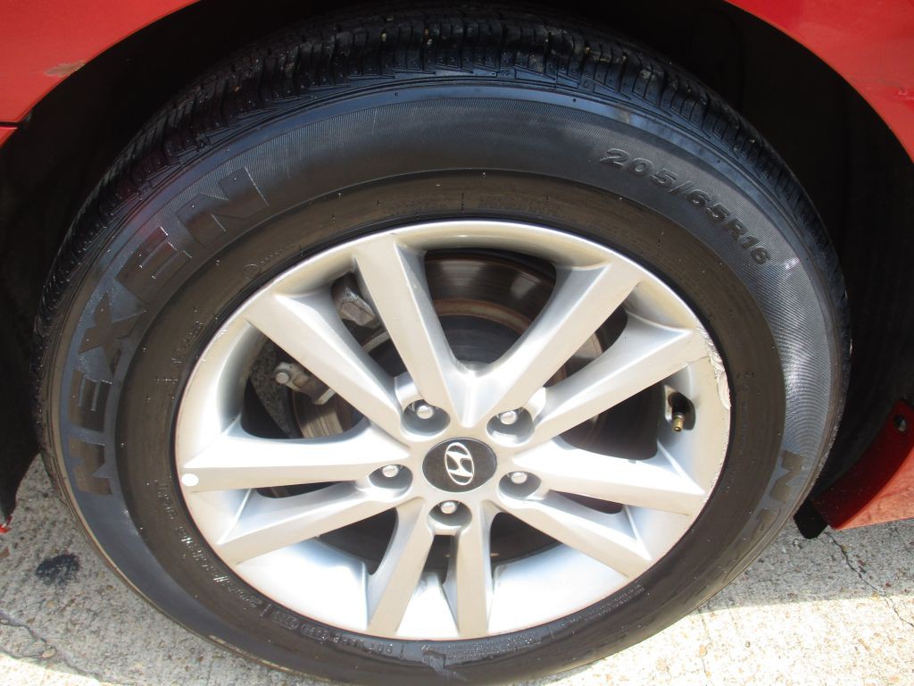 2017 Hyundai Sonata Image 9