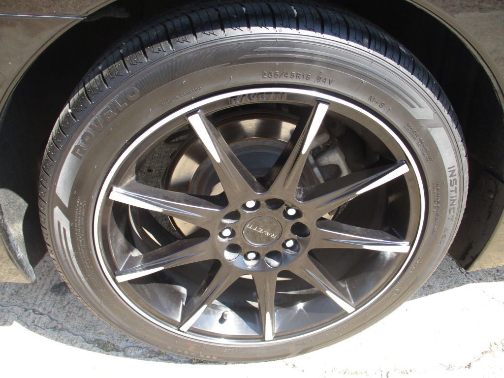 2018 Nissan Maxima Image 9