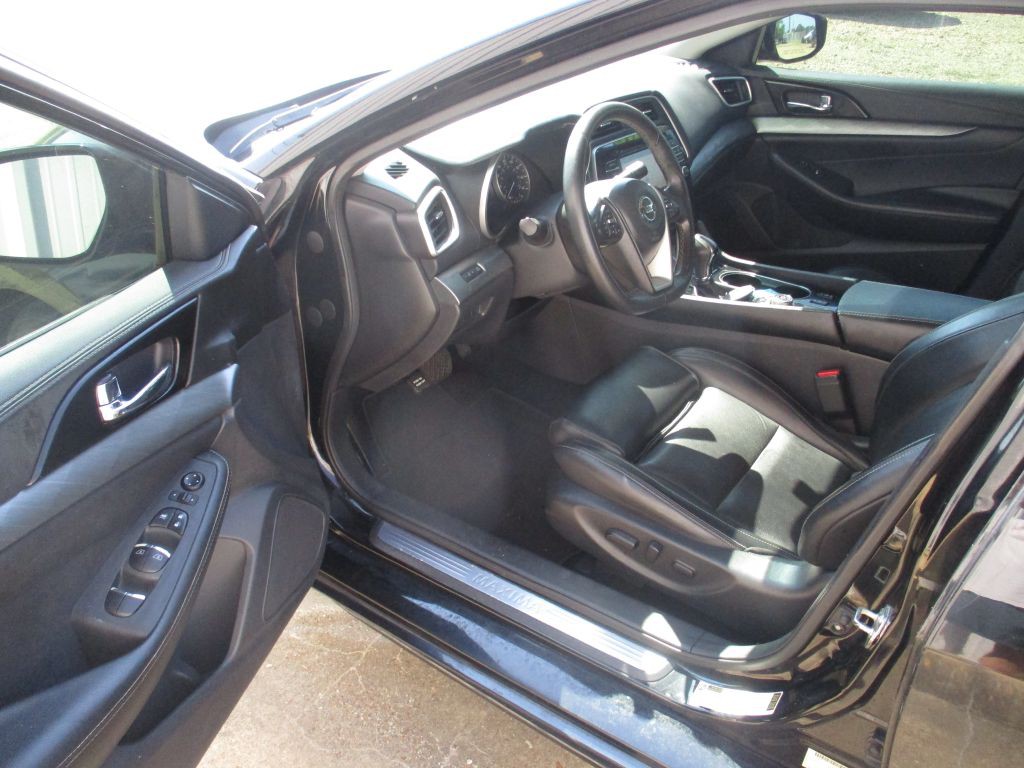 2018 Nissan Maxima Image 17